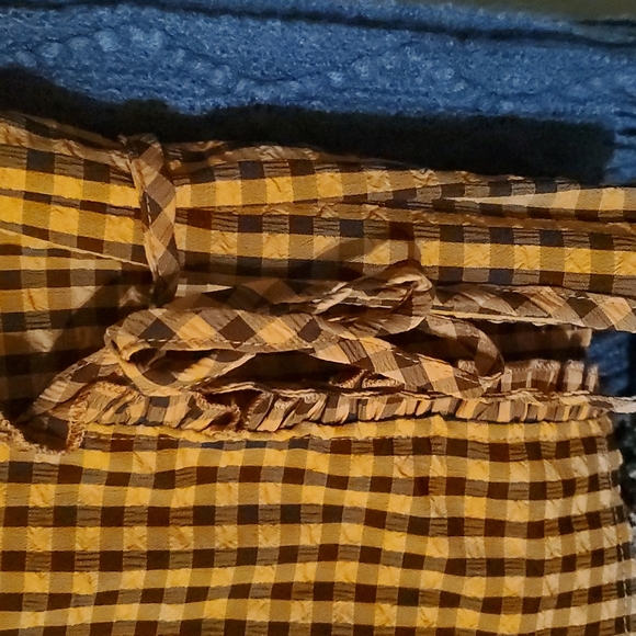 Nasty Gal Checkard Puff Sleeve Wrap Top, Size 10, NWTs - Picture 4 of 5